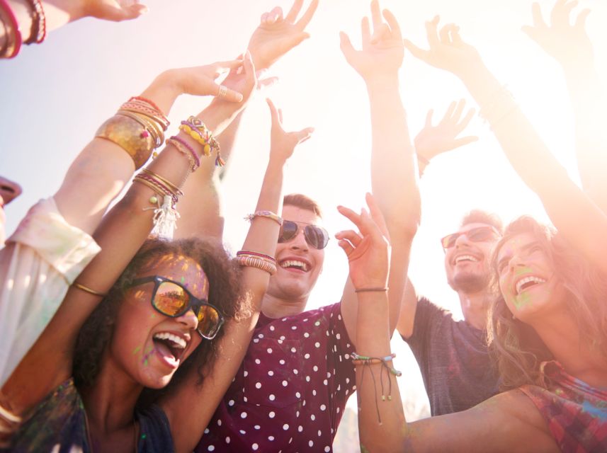Lisbon: Sunset Boat Party Cruise with DJ and Open Bar - Who should skip it?