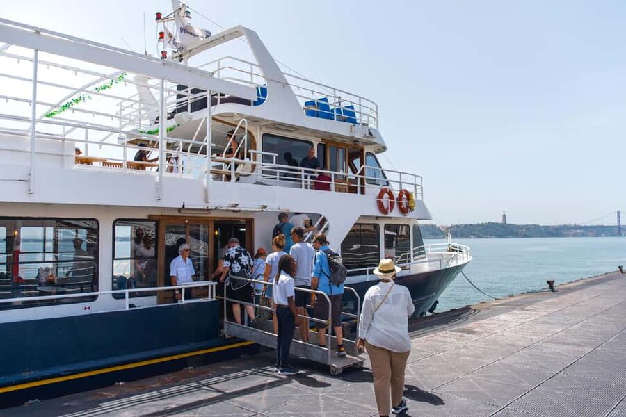 Lisbon: Tagus River Boat Tour with One Drink Included - Comfort, seating, and the sundeck limit
