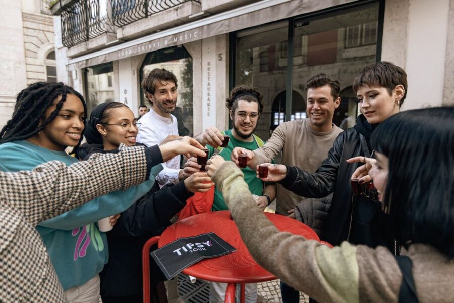 Lisbon: Tipsy Tour Fun Bar Crawl with a Local Guide - Practical advice before you go