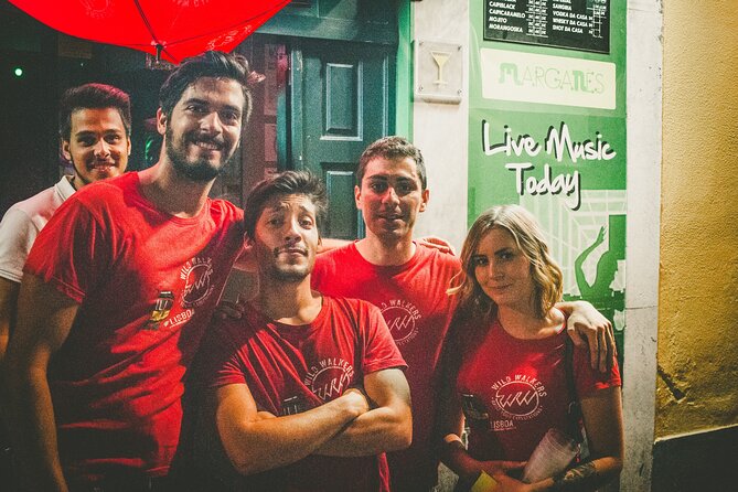 Lisbon Wild Pub Crawl - Who should book the Lisbon Wild Pub Crawl?