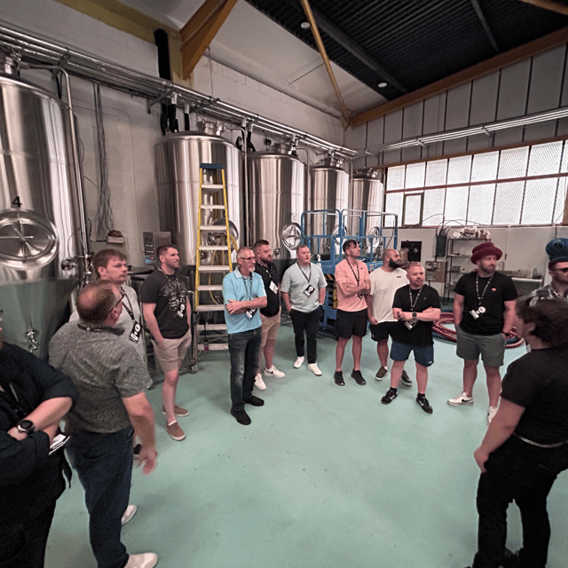 Liverpool: Brewery Bus Tour with 12 Beer and Pizza - Key points at a glance