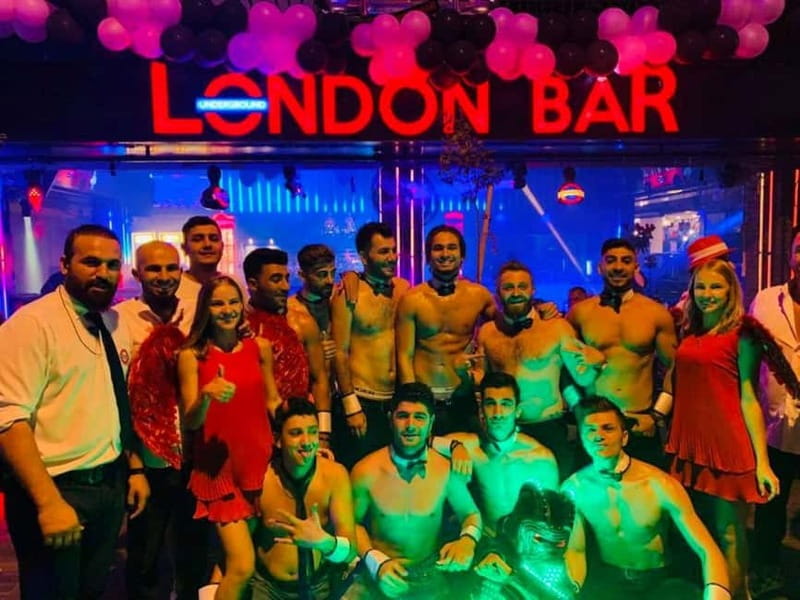 London Bar Meetup: Entry, Safe Original Drink & Transfer - Getting from your hotel to London Bar