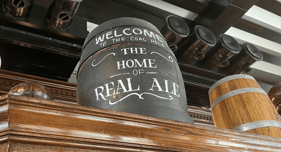 London: Historic London Pub Walking Tour - Covent Garden beyond the market