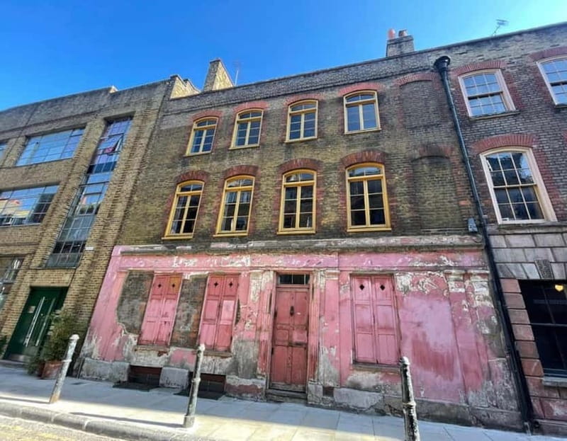 London: Jack the Ripper Tour with Historic Pub Stops - Finishing near Mitre Square at The Bell