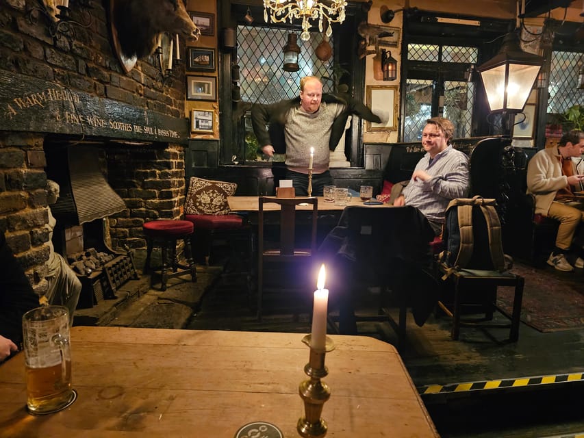 London: Pilgrims and Pirates Historical Pub Tour - Why this corner of London matters