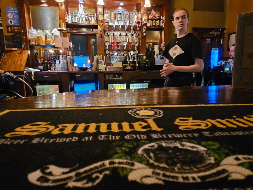 London: Pilgrims and Pirates Historical Pub Tour - Four pubs, four chances to hear the past