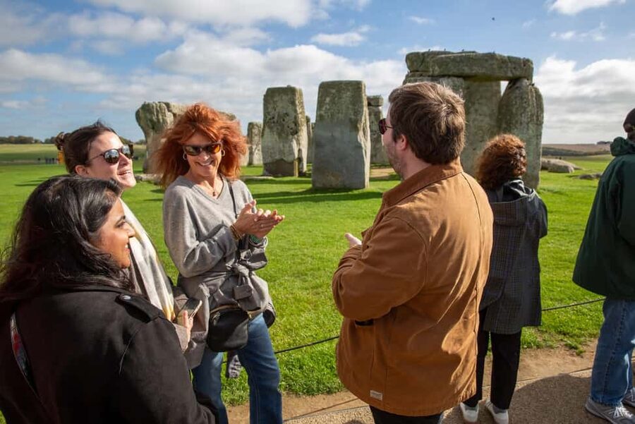 London: Windsor, Stonehenge & Bath with 14th-Century Pub - Stonehenge: the day’s most powerful stop