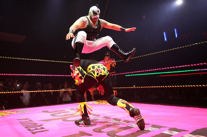Lucha Libre Tickets & Tacos & Beer & Mezcal - BEST NIGHT EVER! - Why this Mexico City night works so well