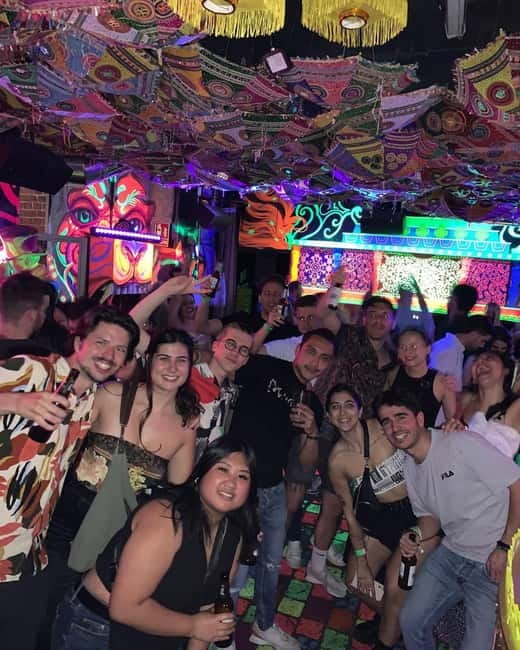 Madrid: Pub Crawl | Free shot & Free Club entry - Timing, safety, and keeping the night enjoyable