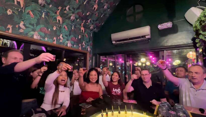 ⭐ Makati Bar Hopping and Pub Crawl Tour with Venus ⭐ - What the Three Hours Feel Like