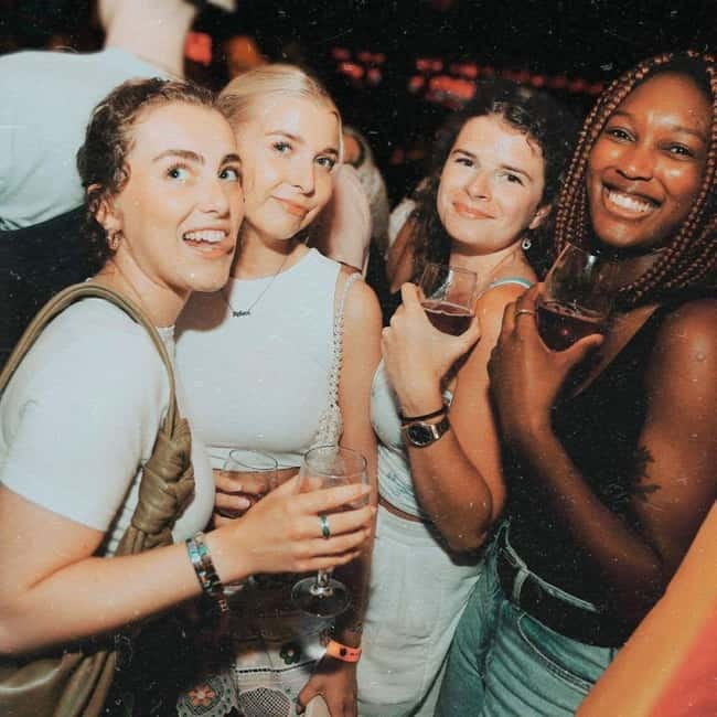 Málaga: Pub Crawl Málaga Madness - Key points before you book