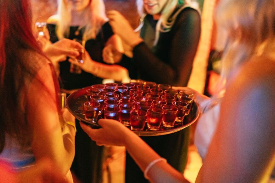 Malaga: Pubs and Clubs Crawl - Why this $18 night out works
