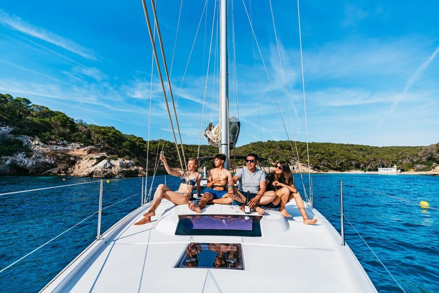 Mallorca: Midday or Sunset Sailing with Snacks and Open Bar - Sailing Out From Club de Mar Mallorca