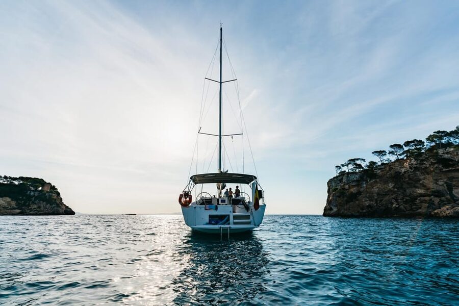 Mallorca: Midday or Sunset Sailing with Snacks and Open Bar - The Return Across Palma Bay