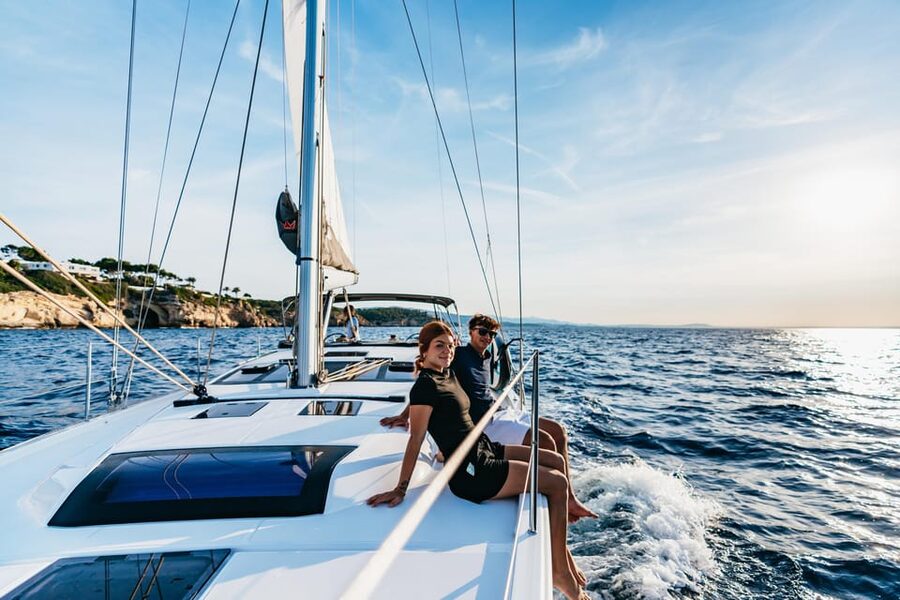 Mallorca: Midday or Sunset Sailing with Snacks and Open Bar - Who Will Enjoy This Yacht Trip Most?