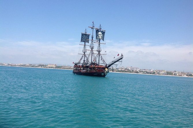 Manavgat River Cruise, Waterfalls and Market Tour from Belek - Lunch, guiding, and the group size