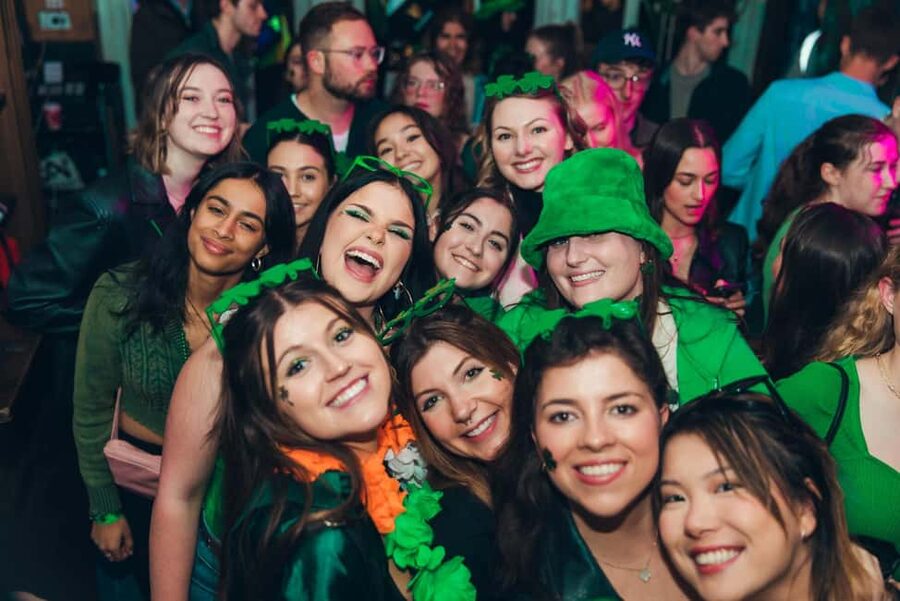 Manchester: Guided Bar Crawl with Shots and Nightclub Entry - Key points before you book
