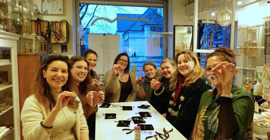 Maral Kunst : Jewelry Bar Experience (Jewelry Making) - What the three-hour workshop is really like