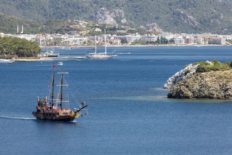 Marmaris: Bays Islands Boat Trip w/Lunch & Unlimited Drinks - Marmaris Bay and the first stretch of coast