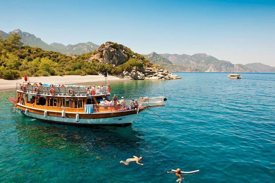 Marmaris: Boat Trip with Unlimited Drinks and BBQ Lunch - A three-deck boat with room to choose your spot