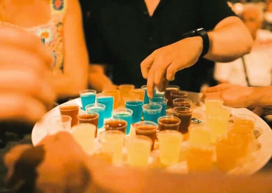 Marseille Pub Crawl: Explore by Night Meet, Mingle & Party - Who should book this Marseille night out?
