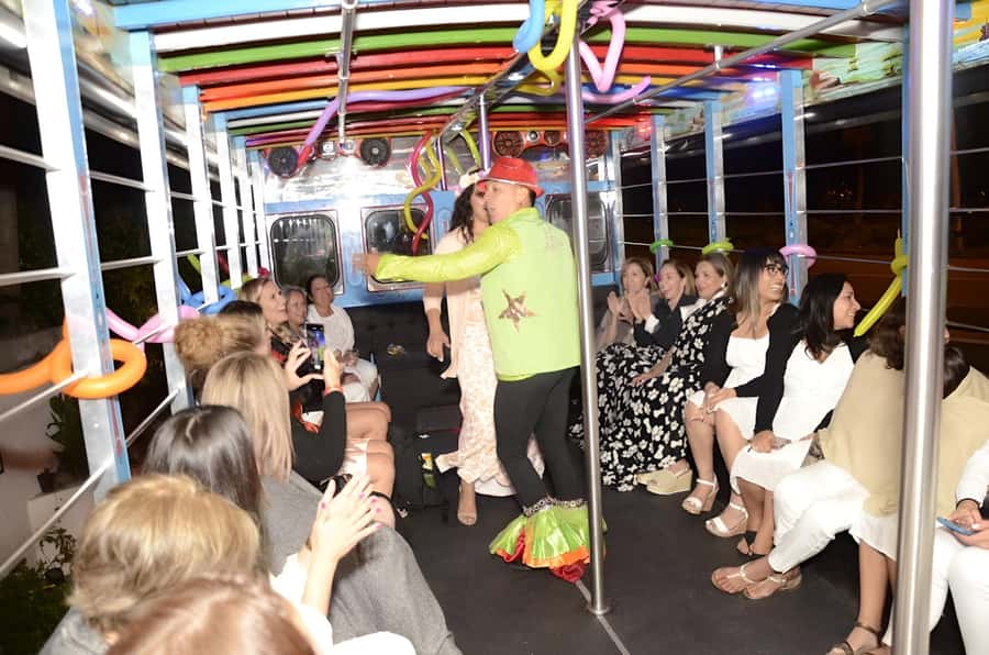 MEDELLIN: CITY TOUR CITY NIGHT TOUR + OPEN BAR - How much value do you get for $38?
