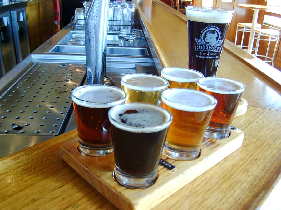 Melbourne: Full-Day Horses, Wine, and Beer Tour - Gisborne Peak Winery and the Macedon Ranges lunch