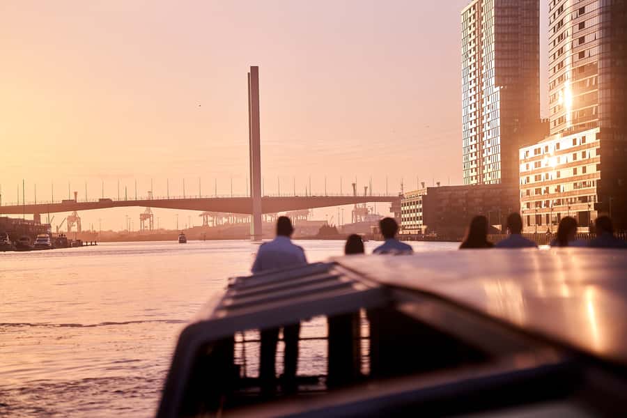 Melbourne Scenic Sunset Cruise with Bar & City Views - Why a short cruise changes your view of Melbourne