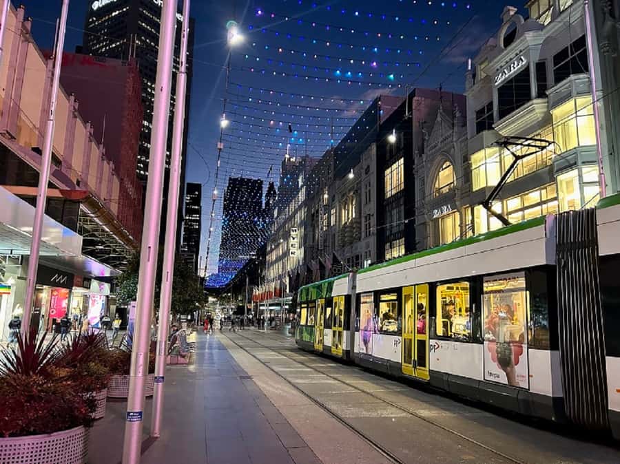 Melbourne: Spirits and Ales Haunted Pub Walking Tour - A secretive club and a haunted bookshop