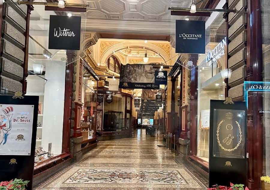 Melbourne: Spirits and Ales Haunted Pub Walking Tour - The dark alley and the ghost of unrequited love