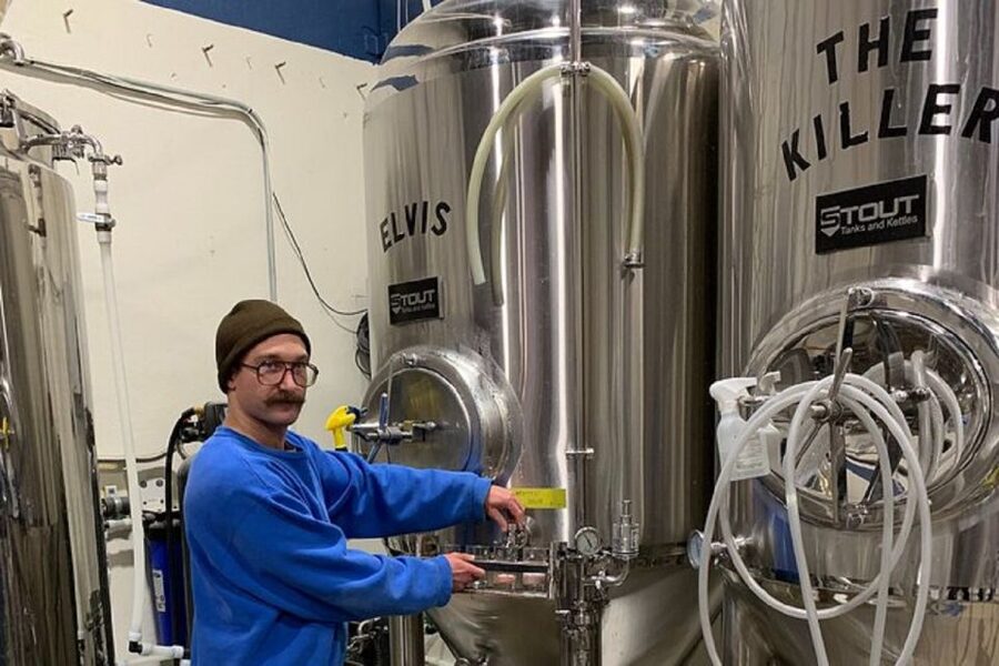 Memphis: 3 Local Breweries Bus Tour with Tastings - Who will enjoy the bus, and who may not