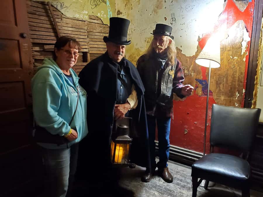 Memphis: Drinking Spirits with Spirits Haunted Pub Crawl - Three haunted bars and what happens along the way