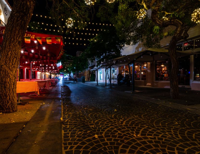 Miami: Ghosts, Boos and Booze Haunted Pub Crawl - Tropezón Bar and the Al Capone story