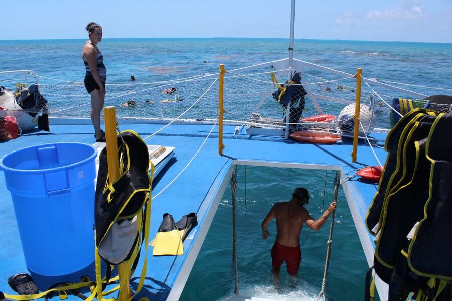 Miami: Key West Boat Tour w/ Optional Snorkeling & Open Bar - Four Hours South by Air-Conditioned Coach