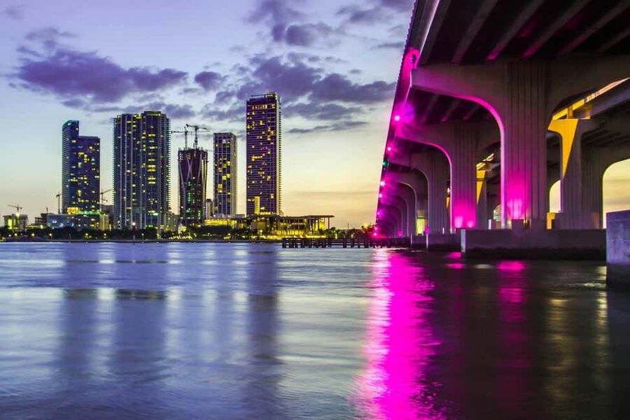 Miami Night two Hour Cruise with Open Bar & Skyline Views - Why this cruise works for a Miami night
