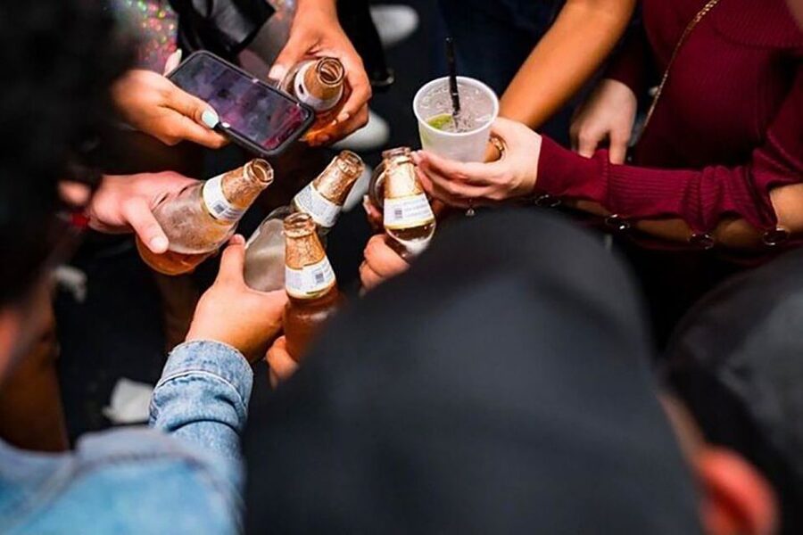 Miami: Party Bus, Club Entry, and Open Bar Night Experience - Who should book this nightlife package?