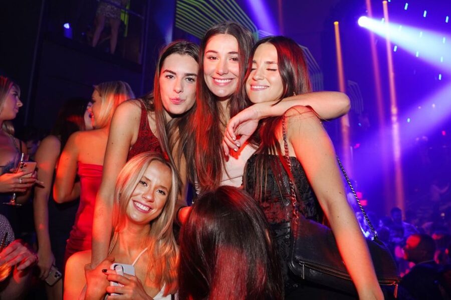 Miami: Party Bus, Club Entry, and Open Bar Night Experience - What the feedback suggests about the night