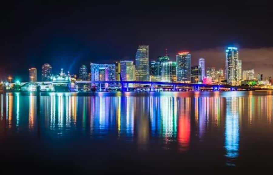 Miami: Party Yacht Cruise with Open Bar and DJ - The DJ, dance floor, and music choice