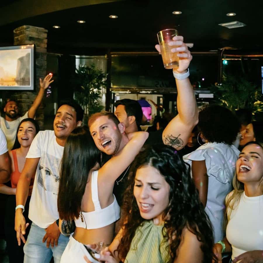 Miami Pub Crawl + Clubbing Experience - Key points to know before booking