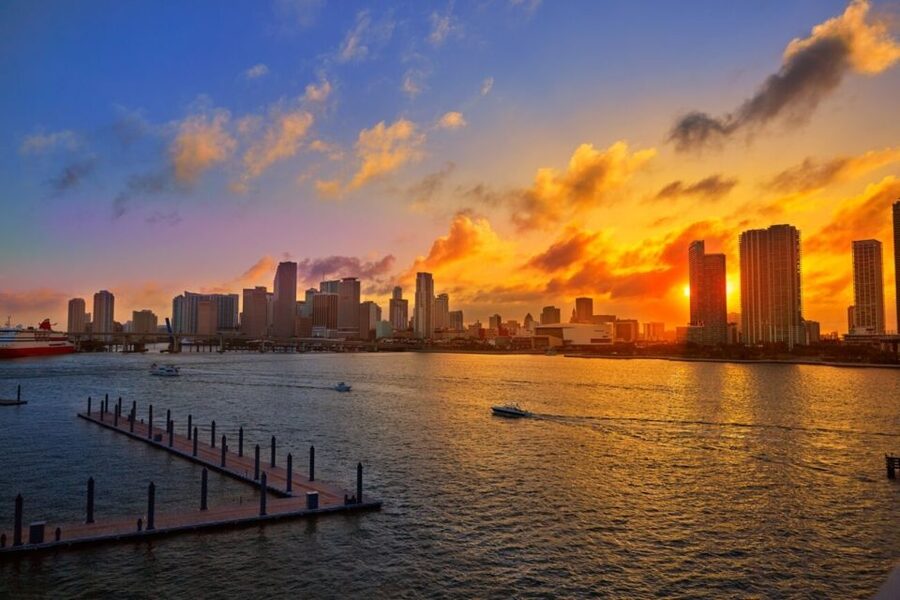 Miami: Sunset Cruise with Celebrity Homes & Open Bar - Simple tips for a better evening