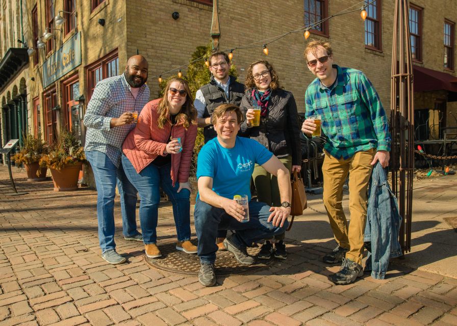 Minneapolis: History and 4-Bar Crawl Guided Walking Tour - Four stops, four chances to talk