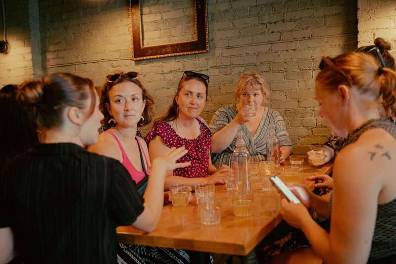 Montreal: Brewpub Experience Beer Tasting & Walking Tour - Guide quality and the amount of Montreal history