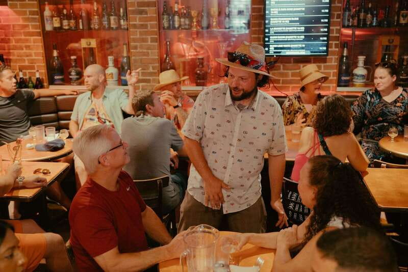 Montreal: Brewpub Experience Beer Tasting & Walking Tour - Starting at Saint-Bock with a full glass of Montreal