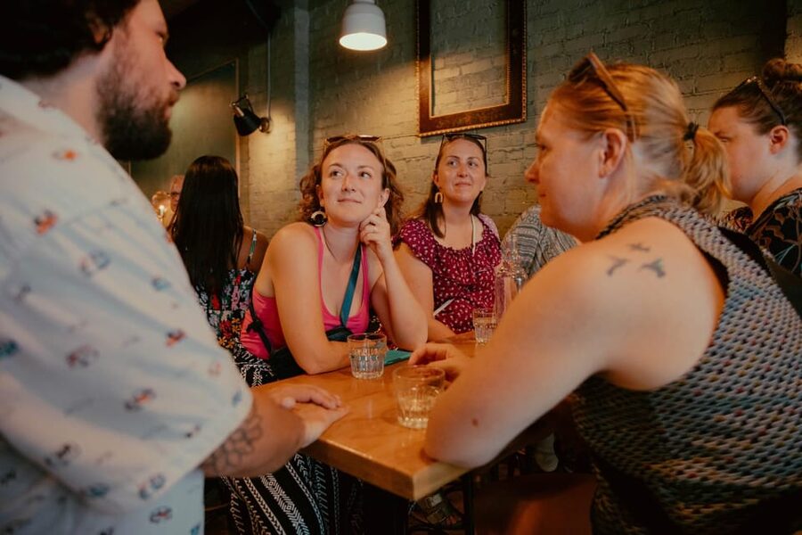 Montreal: Brewpub Experience Beer Tasting & Walking Tour - Bar Pamplemousse changes the mood