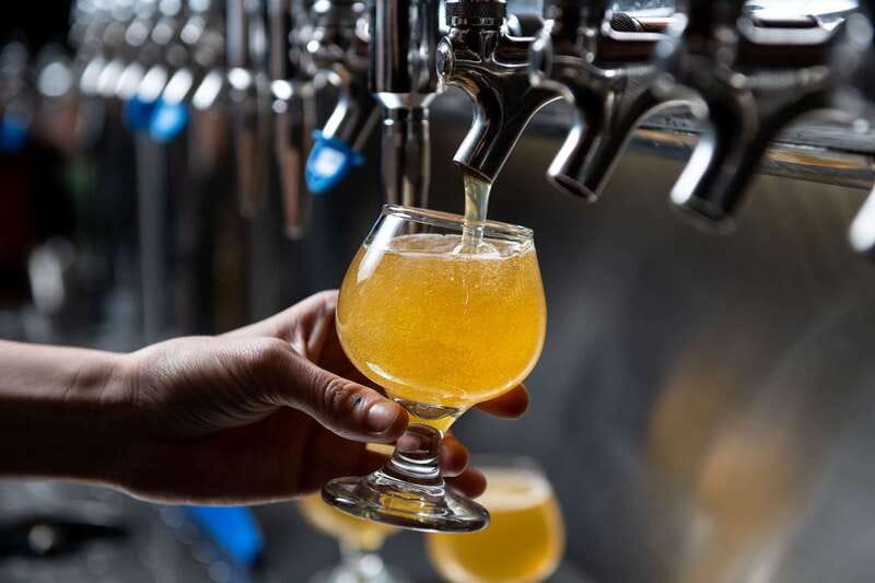 Montreal Old Port: Craft Brewery and Beer Tasting Tour - Booking details that affect your day