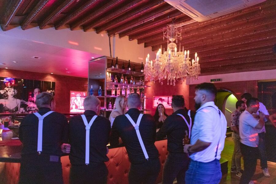 Munich: Bar and Club Crawl - Dress rules are stricter than casual sightseeing