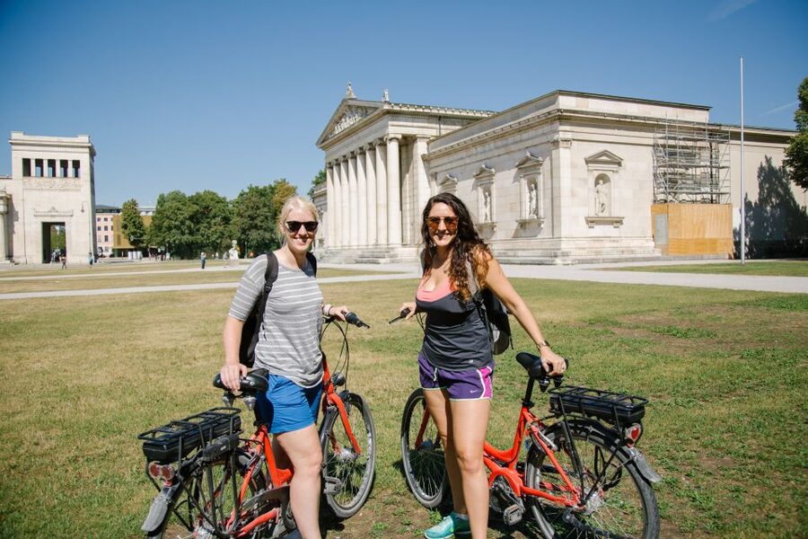 Munich: Bike Tour with Beer Garden Break - The guides make the difference