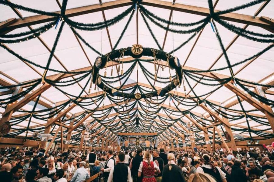 Munich: Oktoberfest Big Beer Tent Evening including table reservation - Meeting at Goetheplatz and walking to the Wiesn