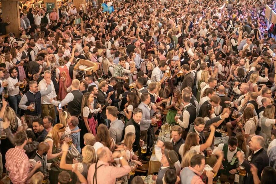 Munich: Oktoberfest Big Beer Tent Evening including table reservation - First photos, festival atmosphere, and orientation