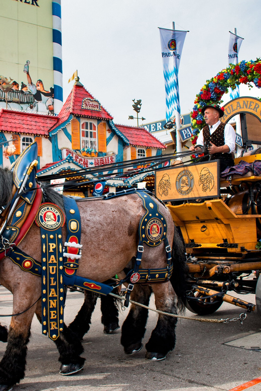 Munich: Oktoberfest Tour with Tent Reservation, Food & Beer - Why a guided Oktoberfest visit helps